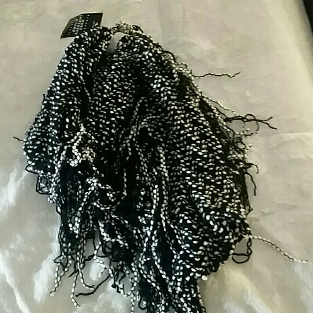 Knit infinity scarf